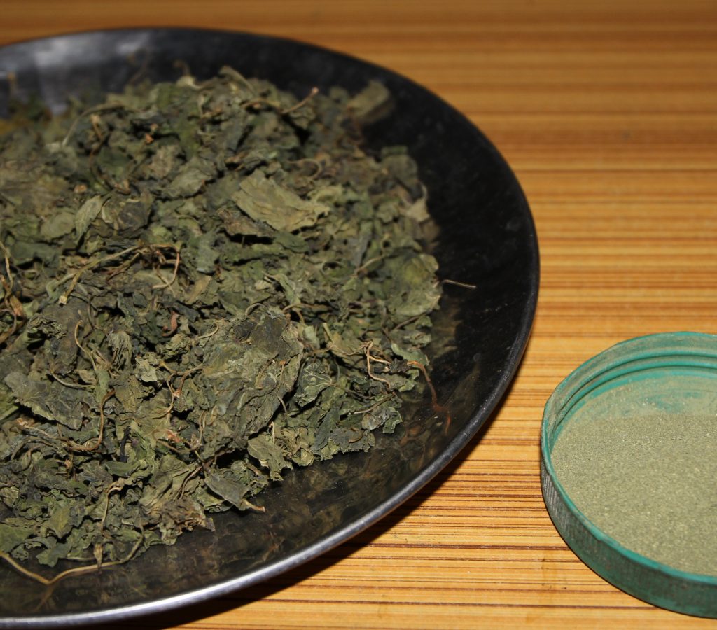 ネパールのそばの葉